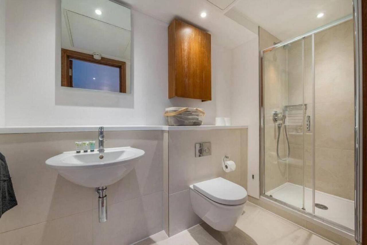 Studio - Tower Hill - City Centre By Prime London Stays N-16 Ngoại thất bức ảnh